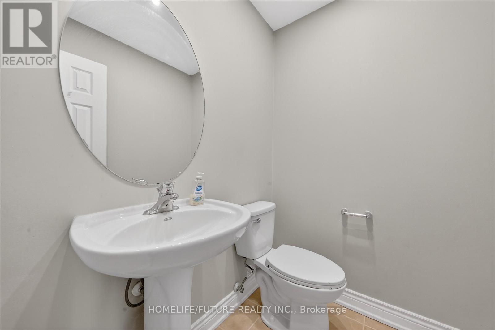 939 Miller Park Avenue, Bradford West Gwillimbury (Bradford), Ontario  L3Z 0L6 - Photo 17 - N12912458