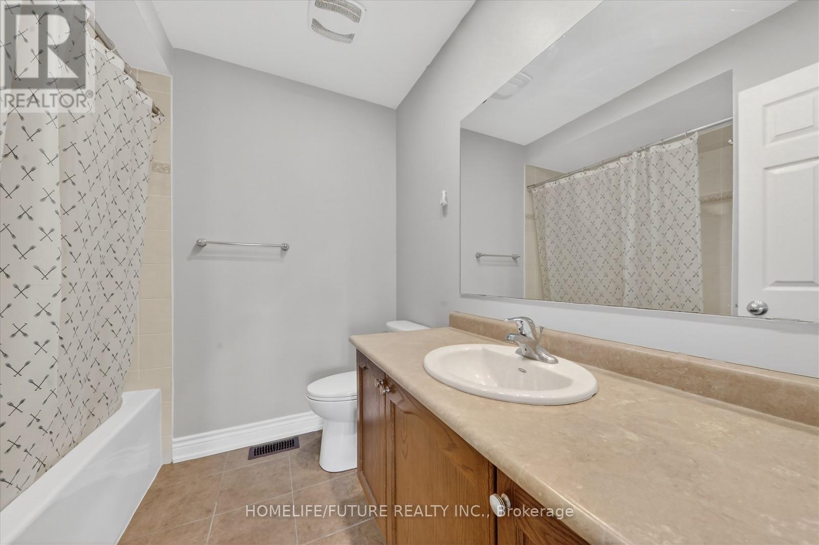 939 Miller Park Avenue, Bradford West Gwillimbury (Bradford), Ontario  L3Z 0L6 - Photo 28 - N12912458