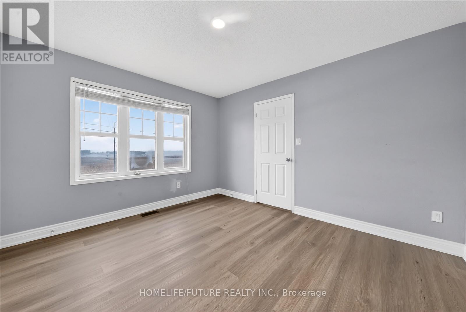 939 Miller Park Avenue, Bradford West Gwillimbury (Bradford), Ontario  L3Z 0L6 - Photo 29 - N12912458