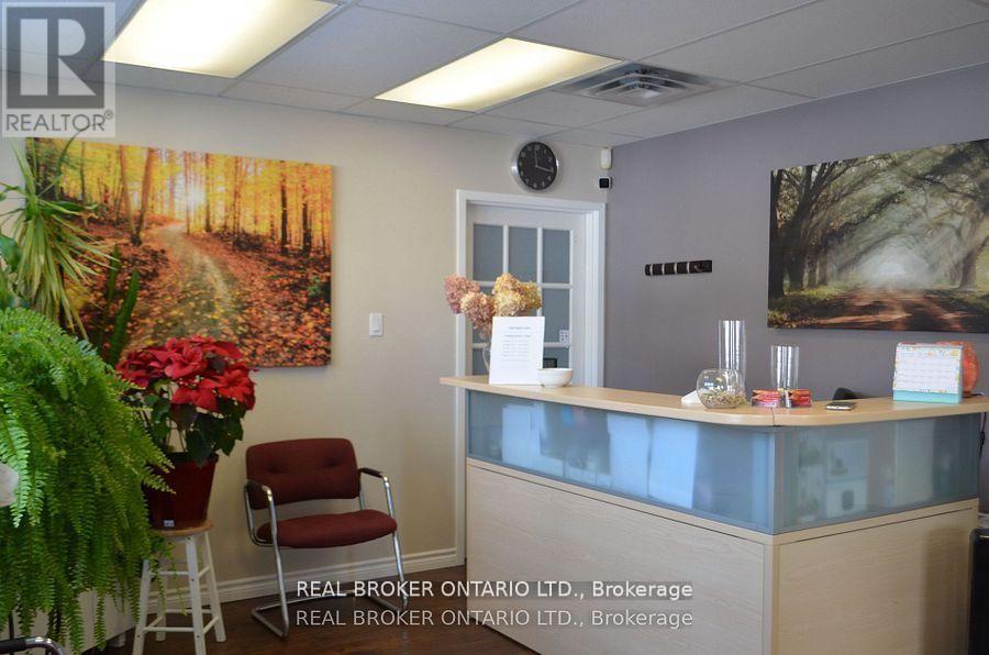 3 - 213 Horseshoe Valley Road E, Oro-Medonte, Ontario  L0K 1E0 - Photo 5 - S12912456