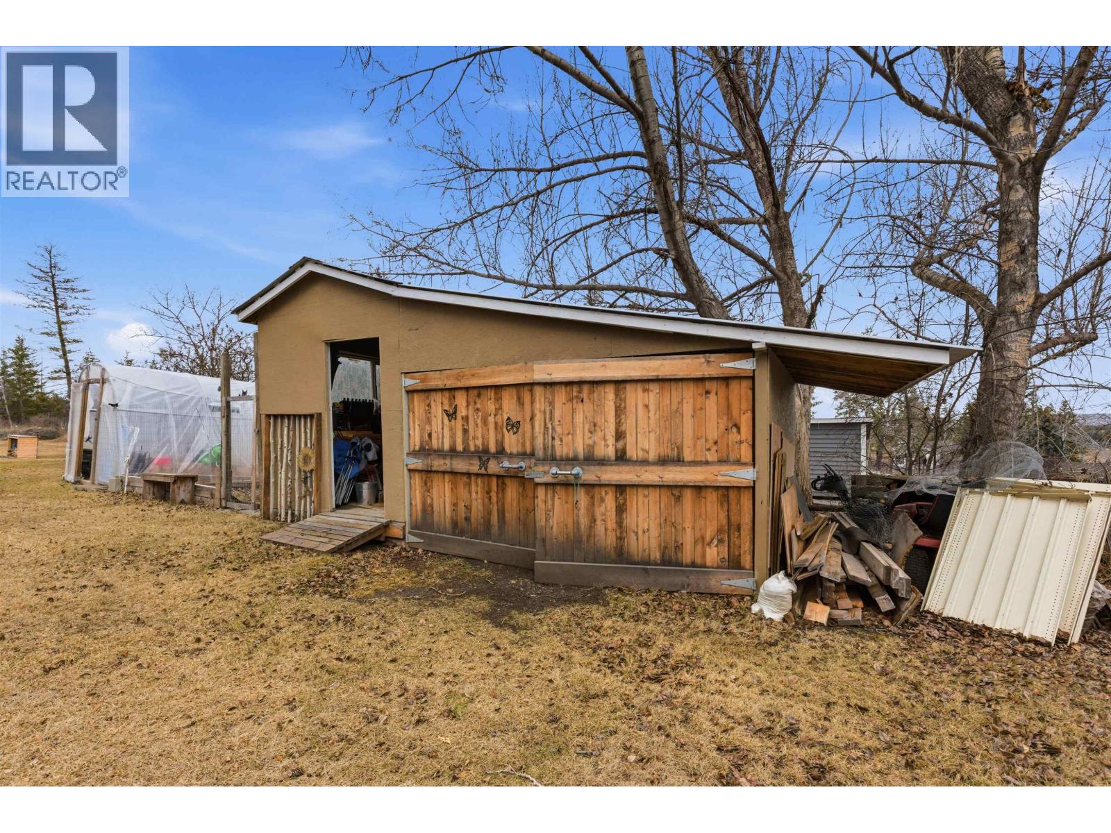 48 Valleyview Road, 150 Mile House, British Columbia  V0K 2G0 - Photo 10 - R3102453