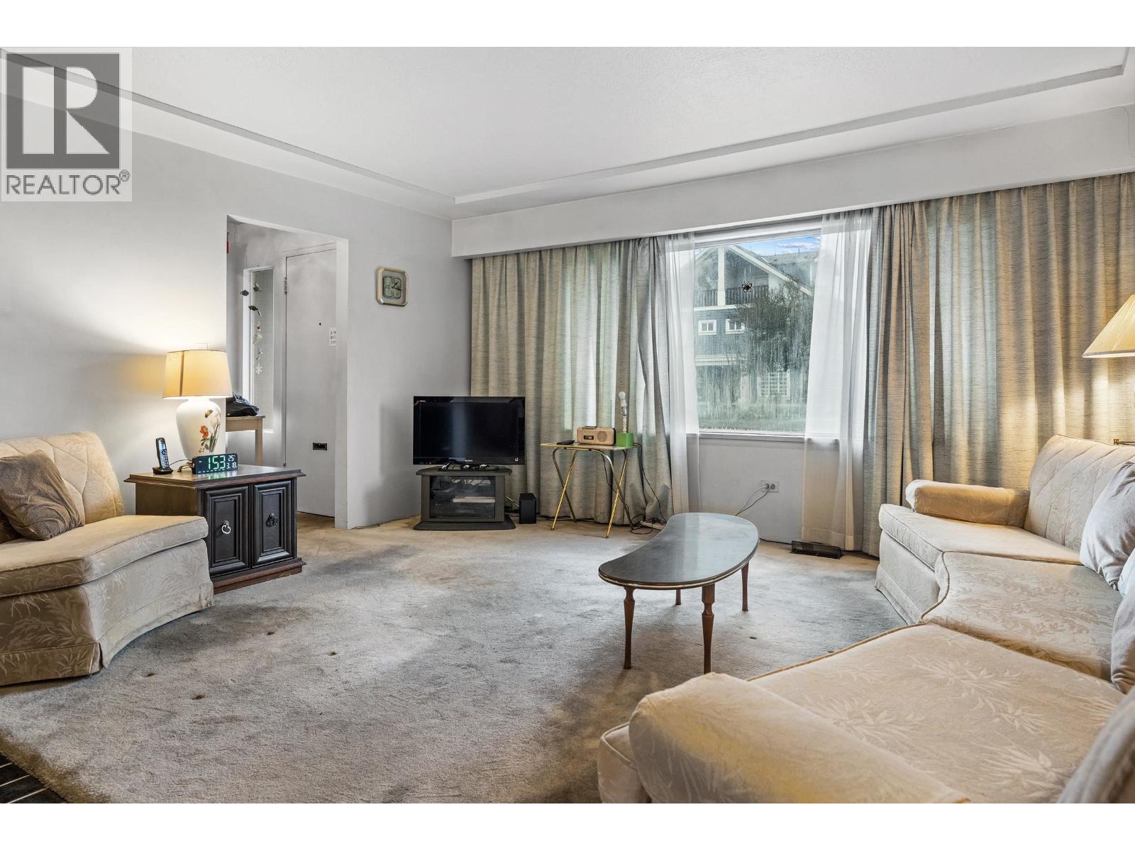 3281 E 2nd Avenue, Vancouver, British Columbia  V5M 1G2 - Photo 5 - R3102224