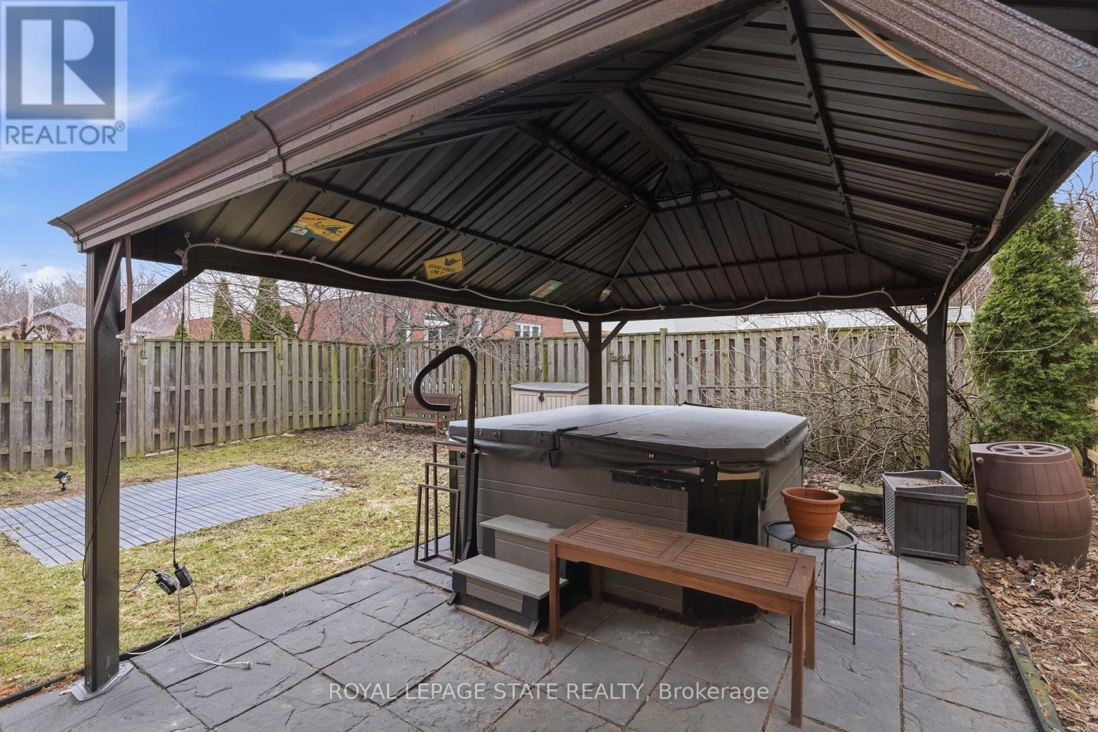 84 Duncairn Crescent, Hamilton, Ontario  L9C 6G1 - Photo 47 - X12912434