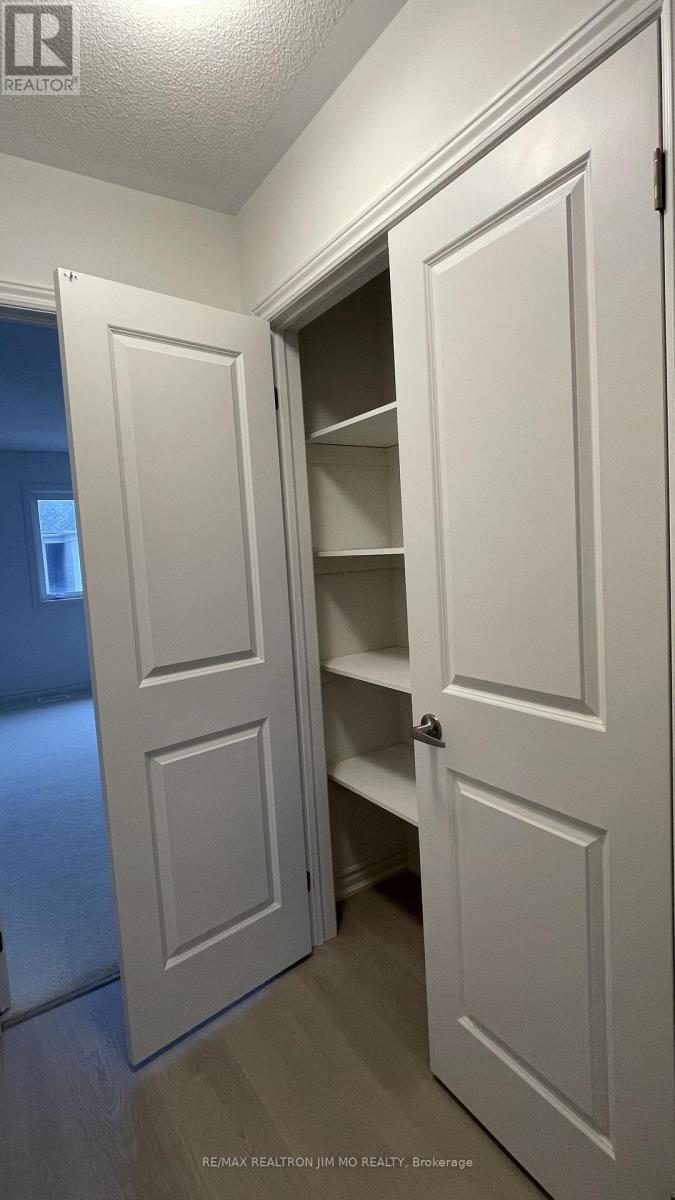 100 Sanderson Drive, Kawartha Lakes, Ontario  K9V 0S8 - Photo 26 - X12898160