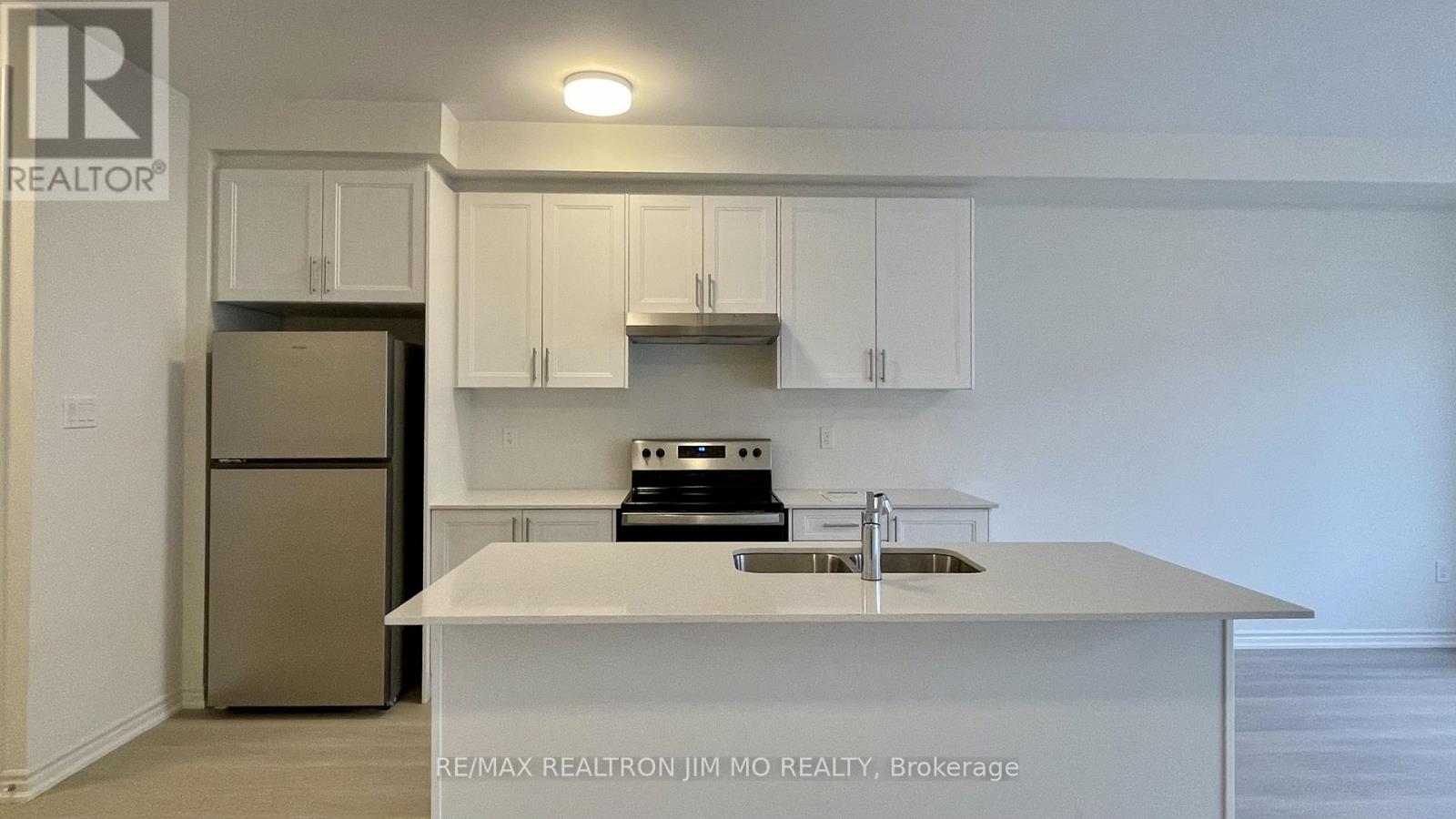 100 Sanderson Drive, Kawartha Lakes, Ontario  K9V 0S8 - Photo 10 - X12898160