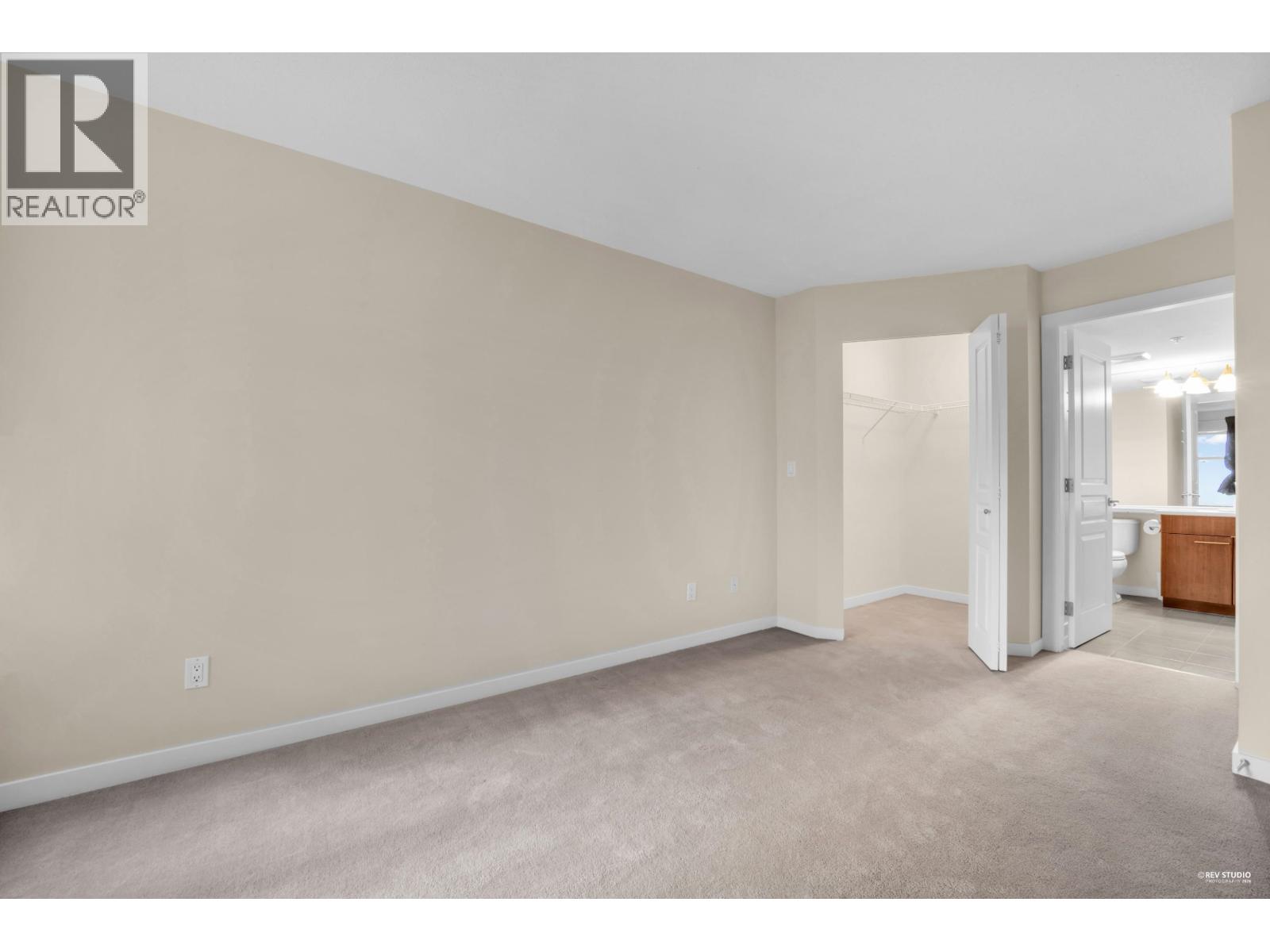 319 4768 Brentwood Place, Burnaby, British Columbia  V5C 0C7 - Photo 10 - R3102447