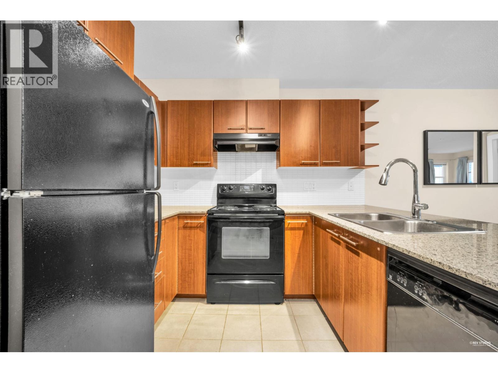 319 4768 Brentwood Place, Burnaby, British Columbia  V5C 0C7 - Photo 6 - R3102447