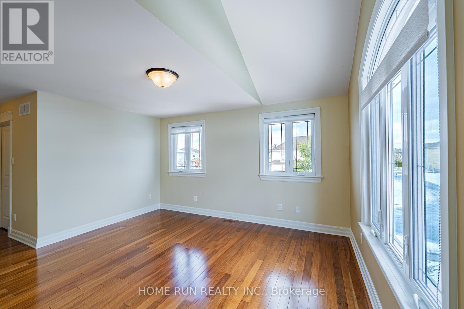 546 Kochar Drive, Ottawa, Ontario  K2C 4H3 - Photo 41 - X12912488