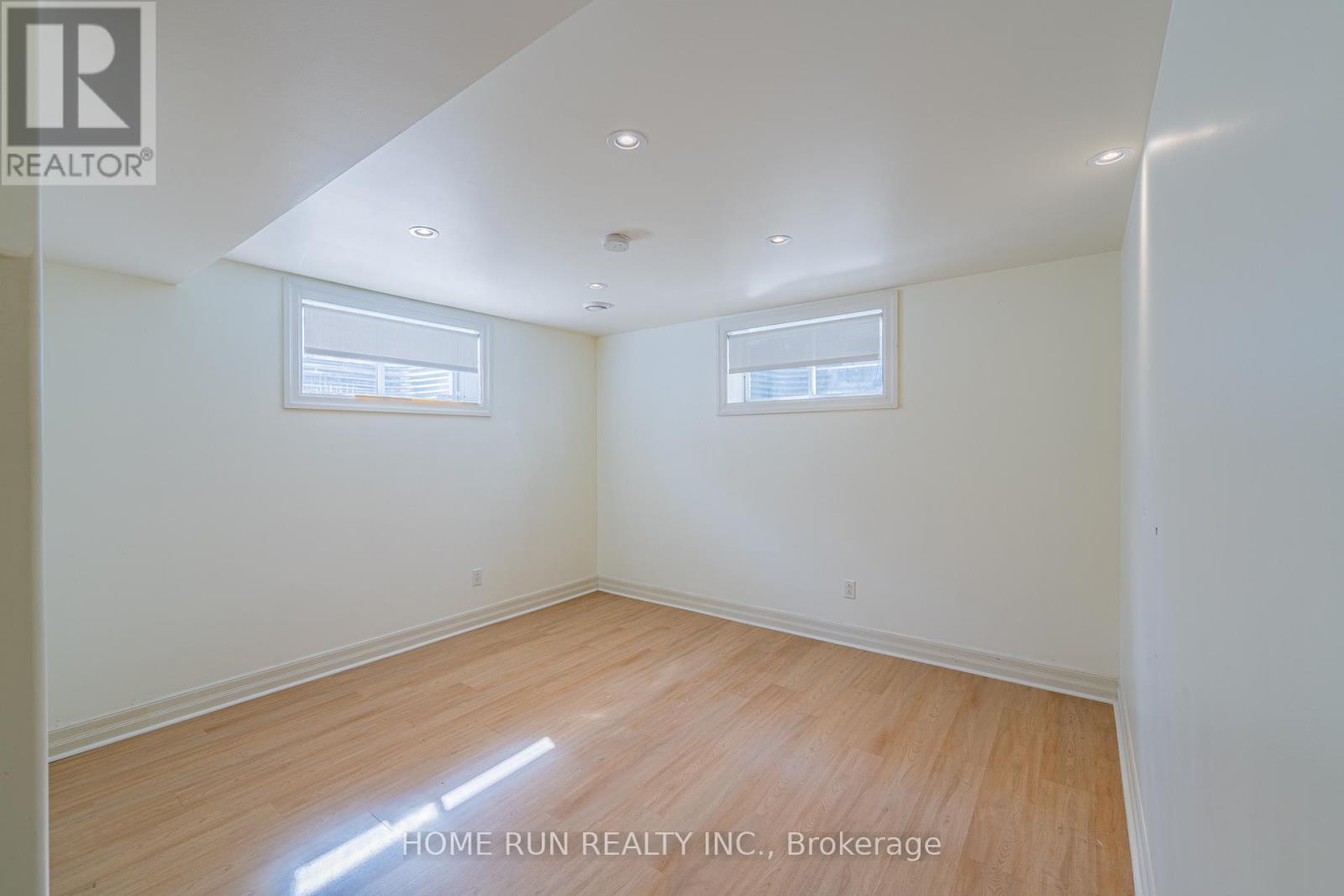 546 Kochar Drive, Ottawa, Ontario  K2C 4H3 - Photo 49 - X12912488