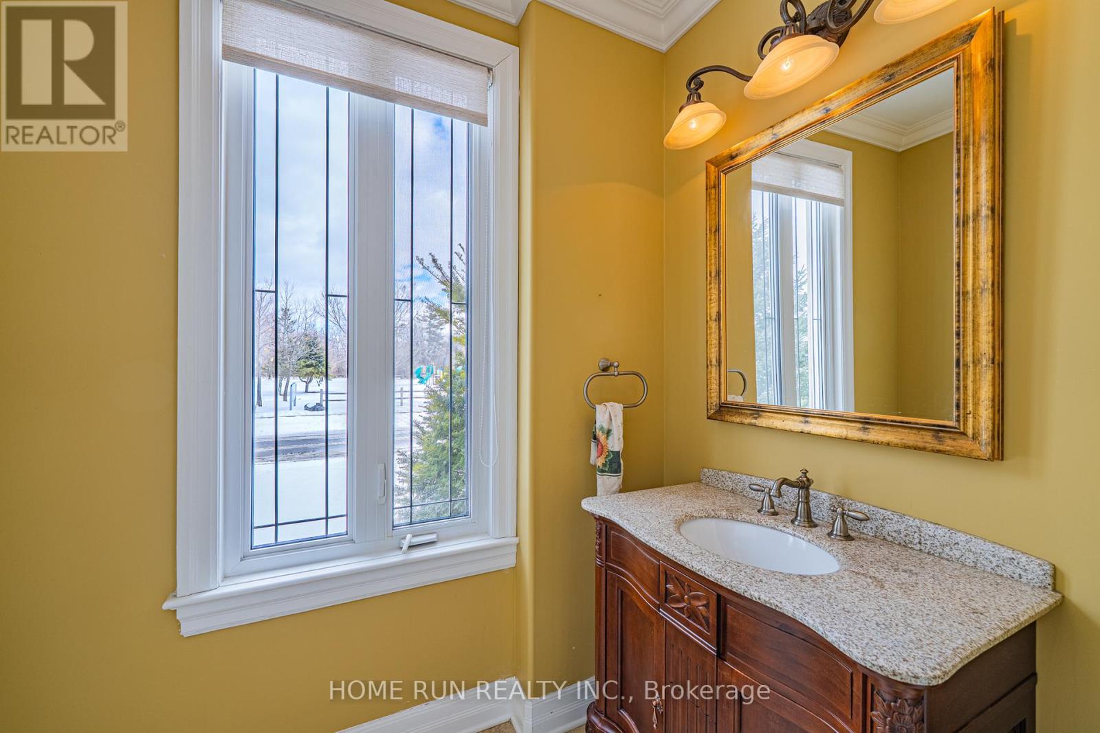 546 Kochar Drive, Ottawa, Ontario  K2C 4H3 - Photo 8 - X12912488