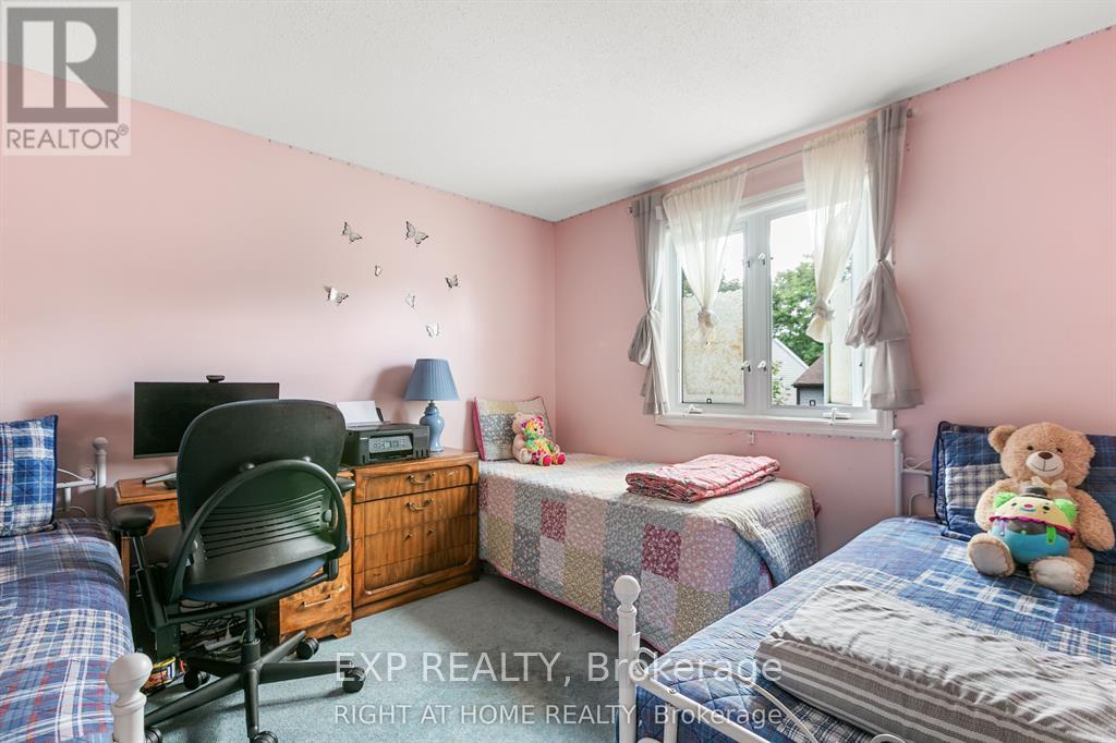 3142 Dumaurier Avenue E, Ottawa, Ontario  K2B 8R1 - Photo 15 - X12912522