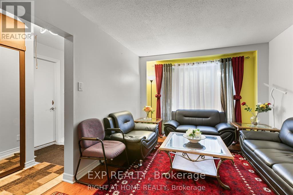 3142 Dumaurier Avenue E, Ottawa, Ontario  K2B 8R1 - Photo 5 - X12912522