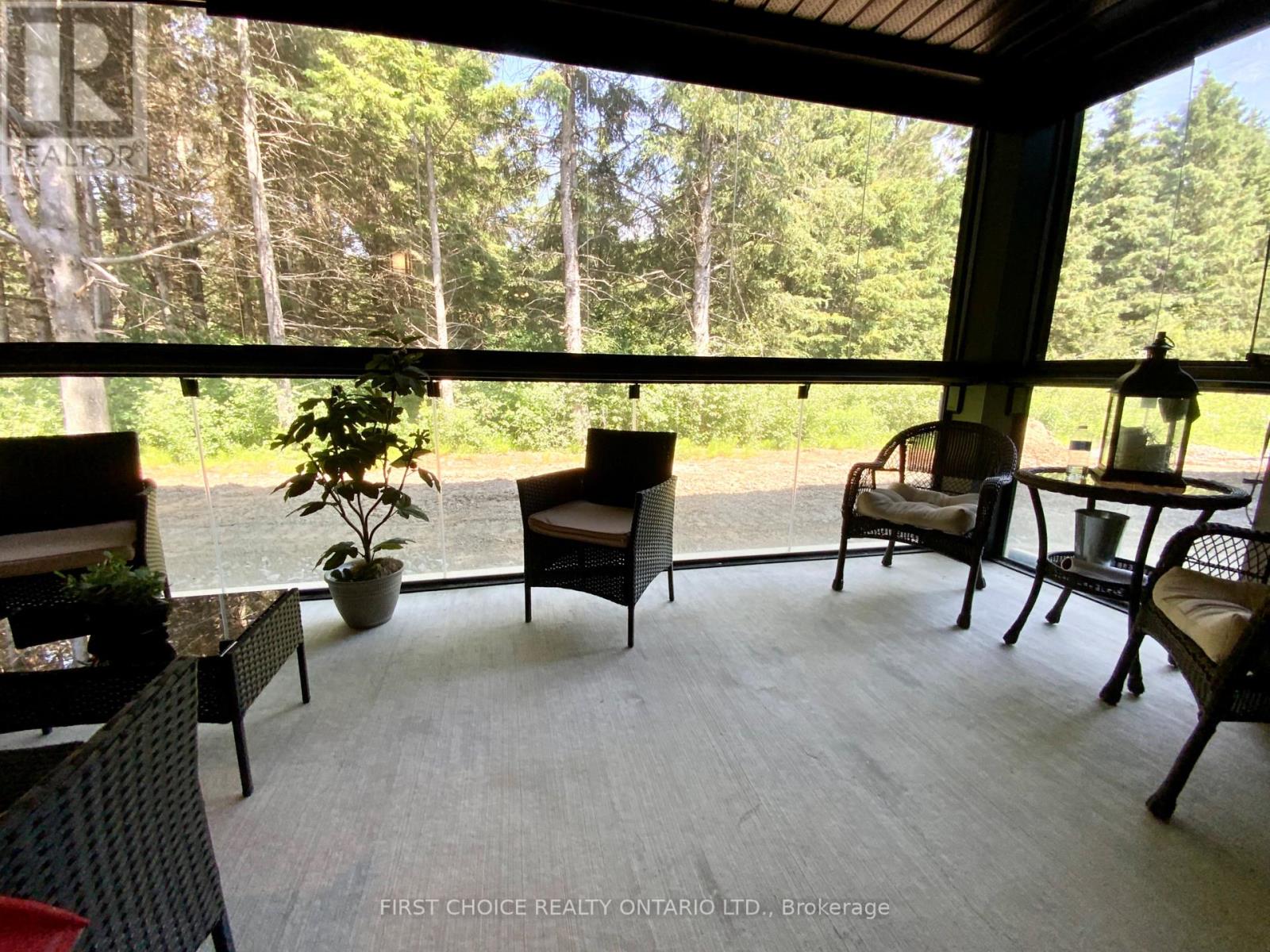 3 - 75 St-Moritz Street, Russell, Ontario  K0A 1W0 - Photo 23 - X12912524