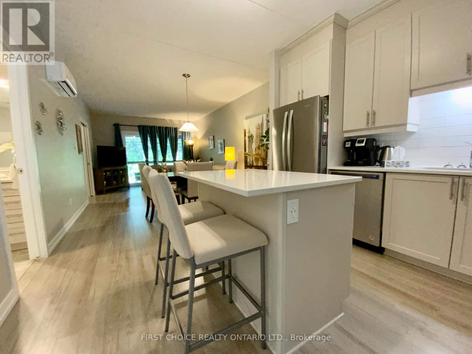 3 - 75 St-Moritz Street, Russell, Ontario  K0A 1W0 - Photo 8 - X12912524