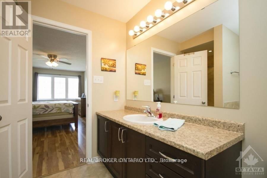 615 Pepperville Crescent, Ottawa, Ontario  K2M 0E8 - Photo 11 - X12912554