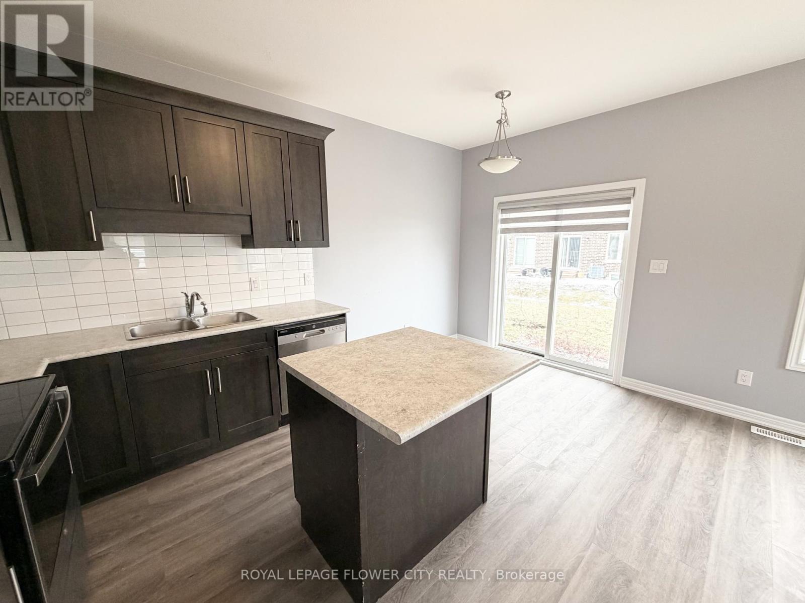 139 Sunflower Place, Welland, Ontario  L3C 0H9 - Photo 13 - X12905252