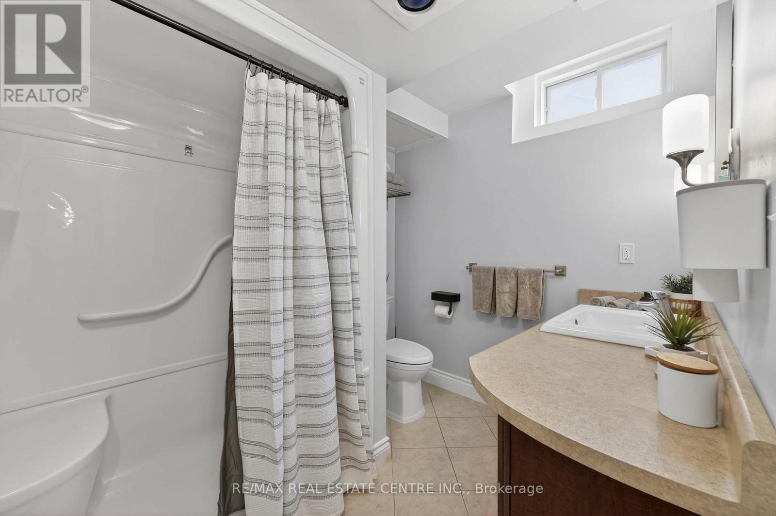 205 Walsh Crescent, Orangeville, Ontario  L9W 4T2 - Photo 34 - W12901694