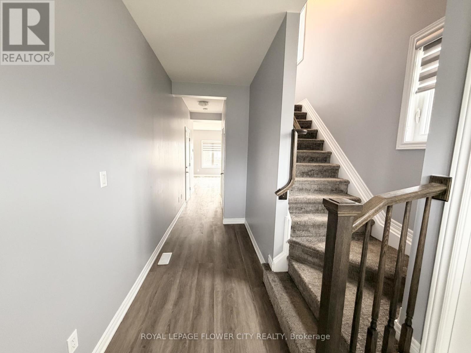 139 Sunflower Place, Welland, Ontario  L3C 0H9 - Photo 3 - X12905252