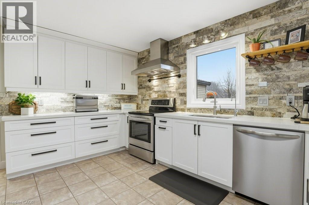 152 Laschinger Boulevard, New Hamburg, Ontario  N3A 2G9 - Photo 4 - 40813158