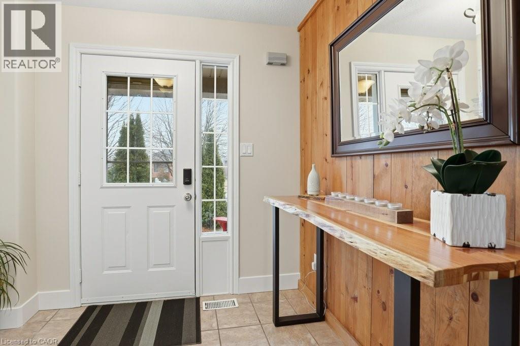 152 Laschinger Boulevard, New Hamburg, Ontario  N3A 2G9 - Photo 3 - 40813158