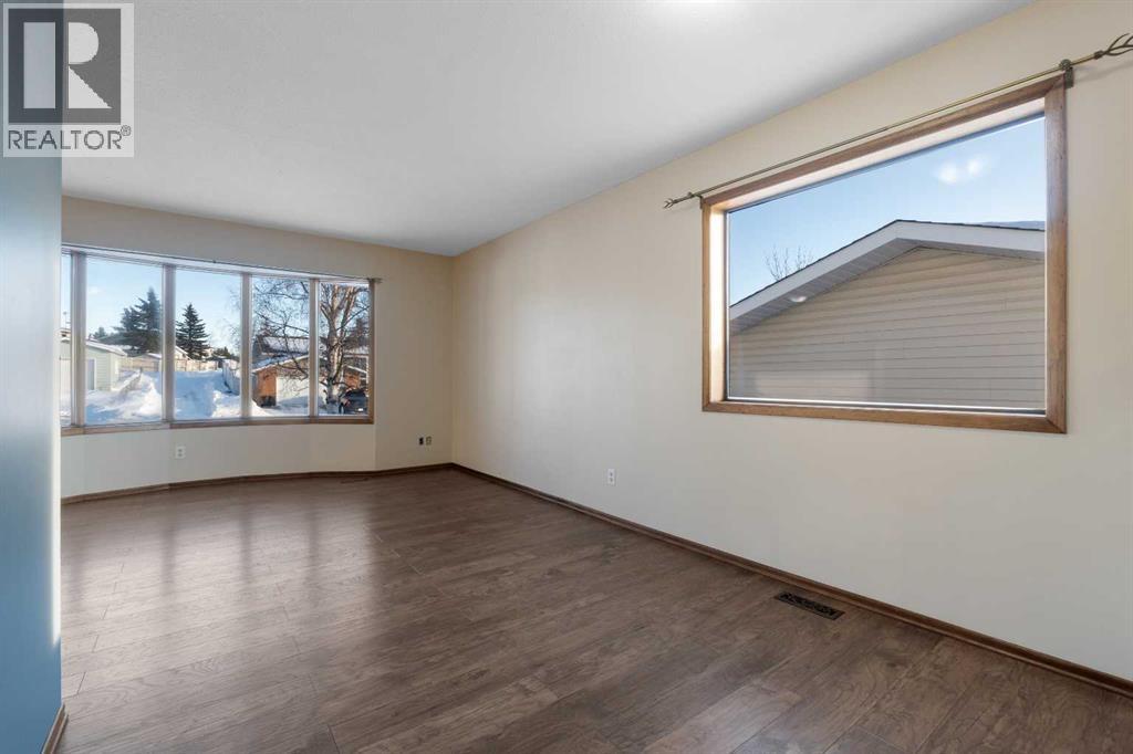 27 Tressa Street, Swan Hills, Alberta  T0G 2C0 - Photo 9 - A2280905