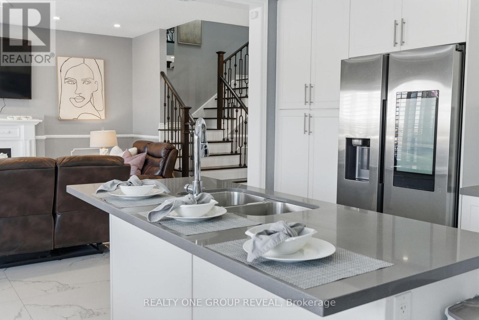 238 Crombie Street, Clarington, Ontario  L1C 0T8 - Photo 11 - E12912548