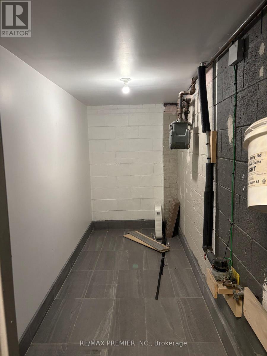 2892 Dufferin Street, Toronto, Ontario  M6B 3S6 - Photo 8 - W12849042