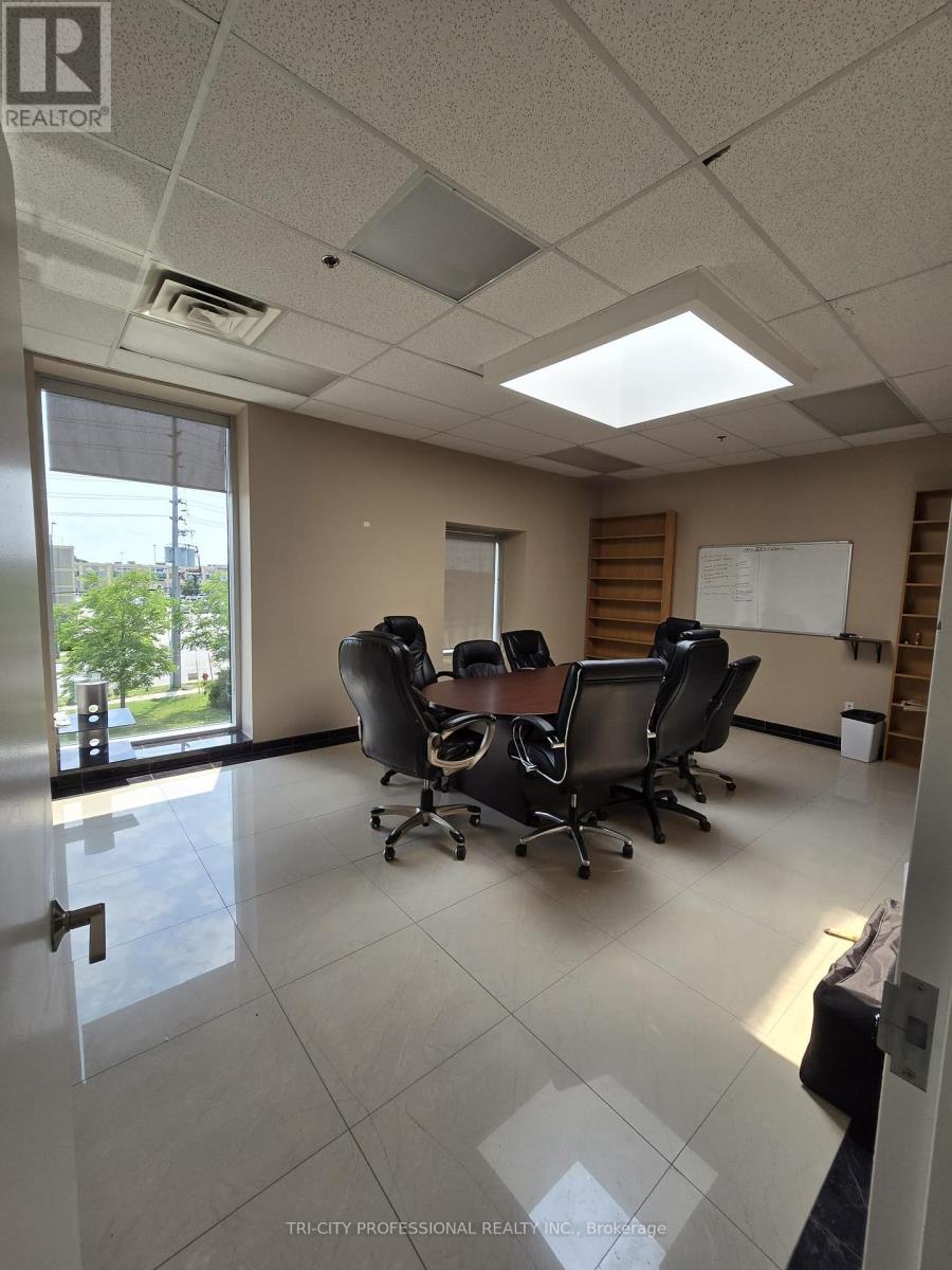 2975 Drew Road, Mississauga, Ontario  L4T 0A1 - Photo 2 - W12912490