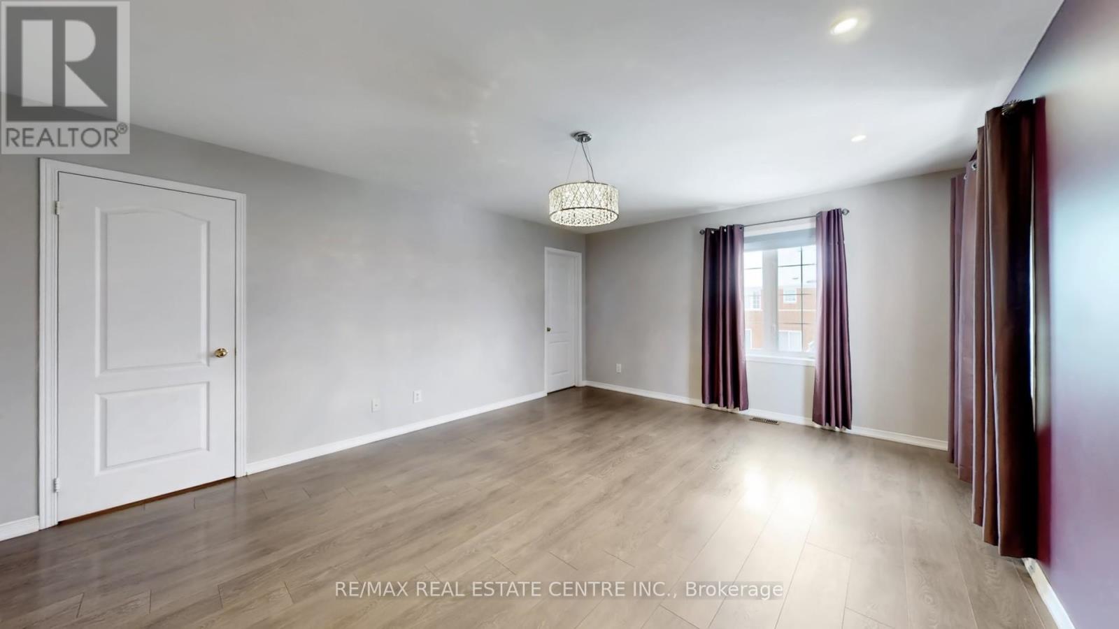 3941 Stardust Drive, Mississauga, Ontario  L5M 8A4 - Photo 28 - W12912502