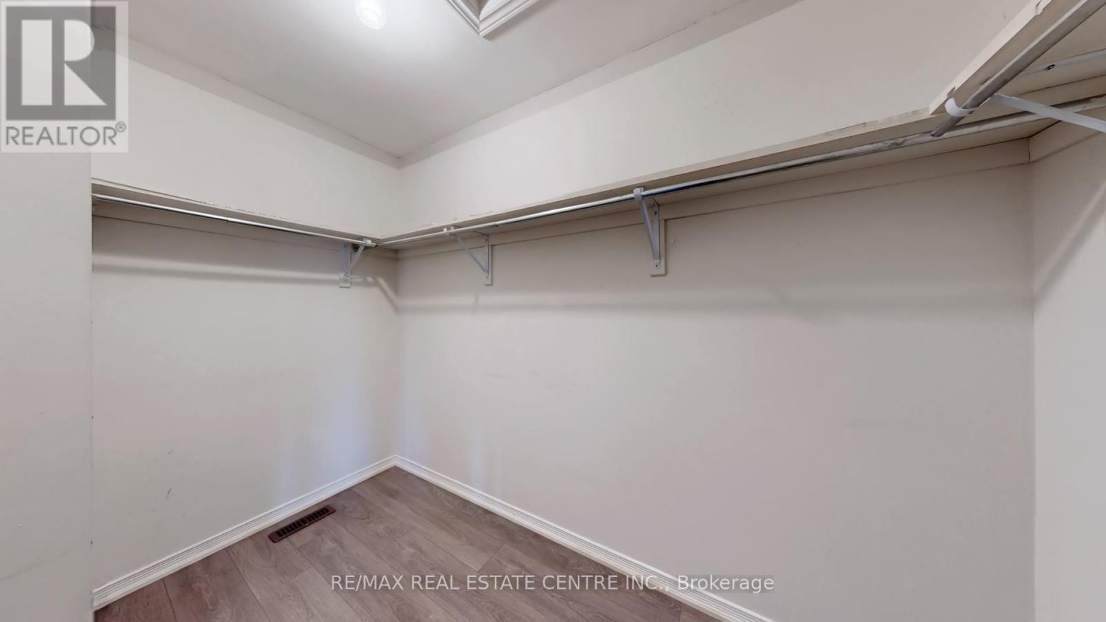 3941 Stardust Drive, Mississauga, Ontario  L5M 8A4 - Photo 30 - W12912502