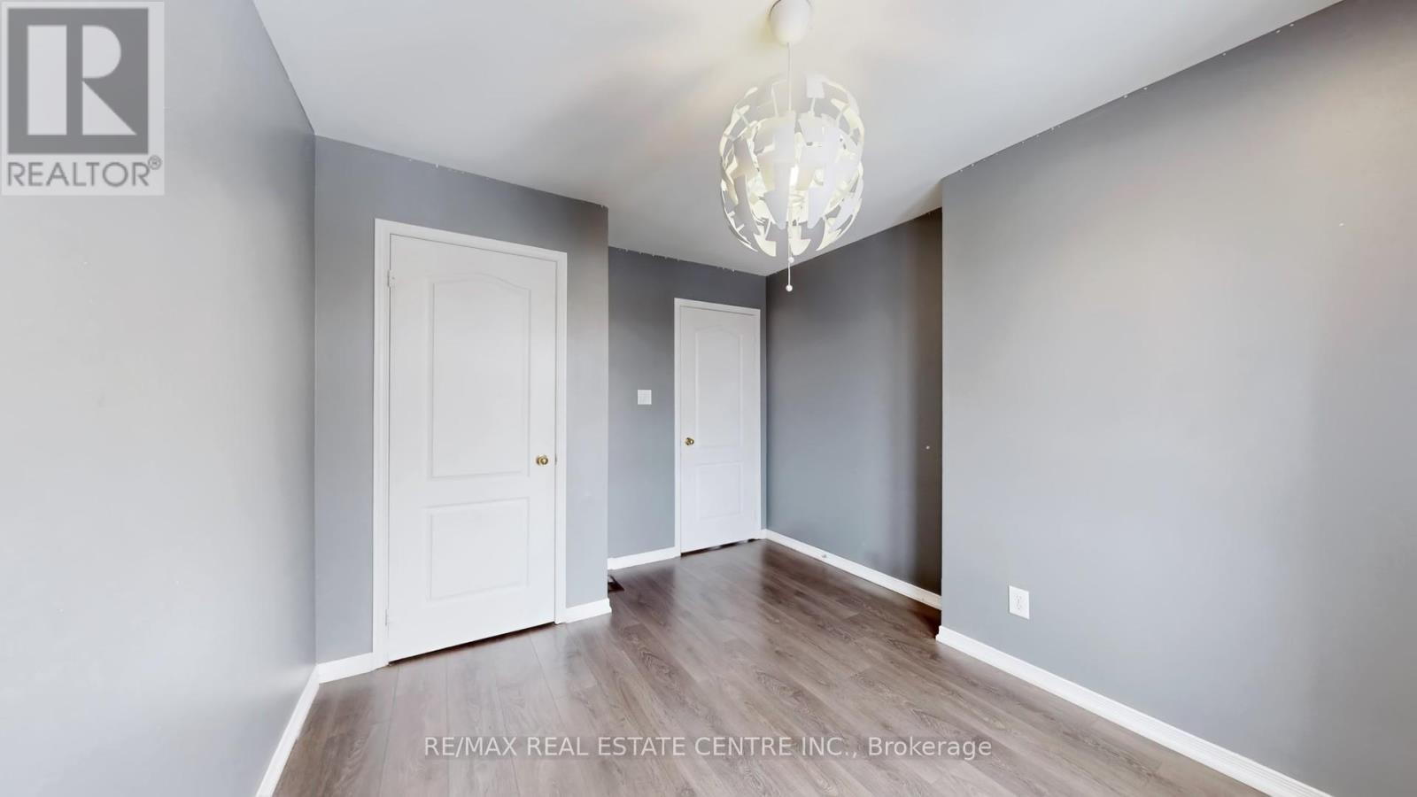 3941 Stardust Drive, Mississauga, Ontario  L5M 8A4 - Photo 39 - W12912502