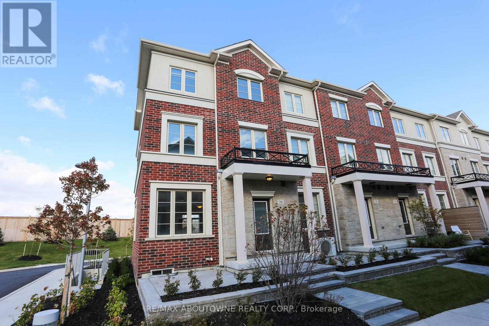 36 - 636 Evans Avenue, Toronto (Alderwood), Ontario  M8W 2W6 - Photo 2 - W12912530