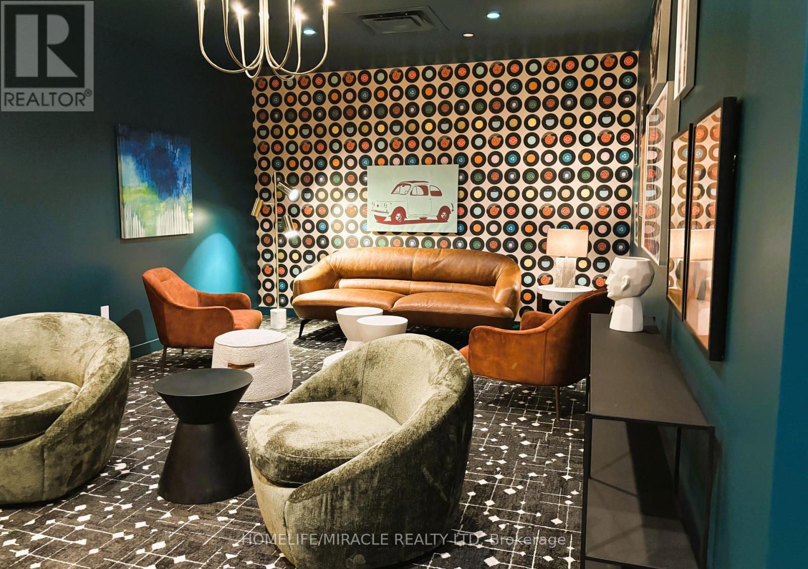 519 - 689 The Queensway, Toronto, Ontario  M8Y 0C8 - Photo 15 - W12912538