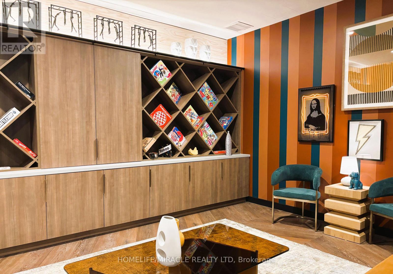 519 - 689 The Queensway, Toronto, Ontario  M8Y 0C8 - Photo 17 - W12912538