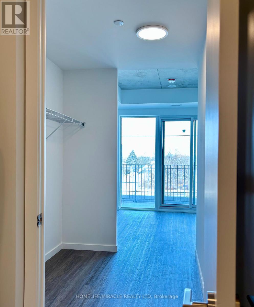 519 - 689 The Queensway, Toronto, Ontario  M8Y 0C8 - Photo 7 - W12912538