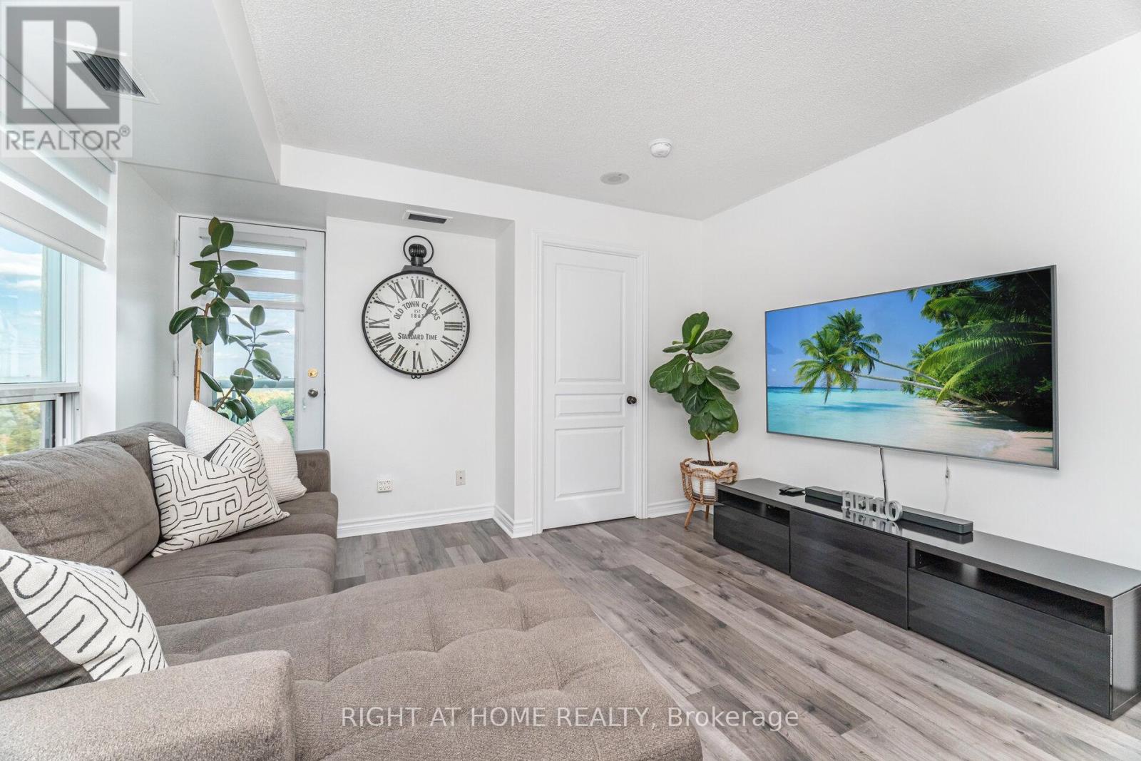 1211 - 2545 Erin Centre Boulevard, Mississauga, Ontario  L5M 6Z9 - Photo 15 - W12912552