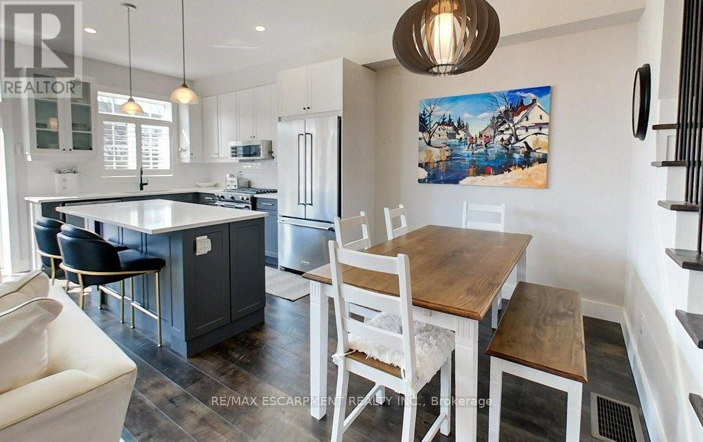 212 Courtland Street, Blue Mountains, Ontario  L9Y 4E4 - Photo 16 - X12912514