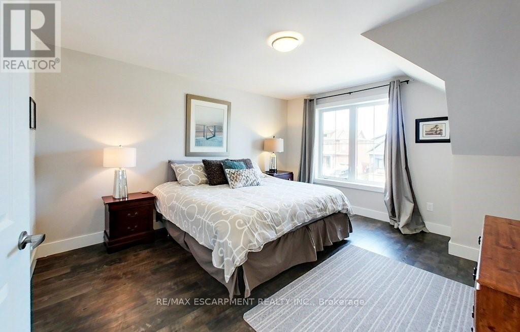 212 Courtland Street, Blue Mountains, Ontario  L9Y 4E4 - Photo 18 - X12912514