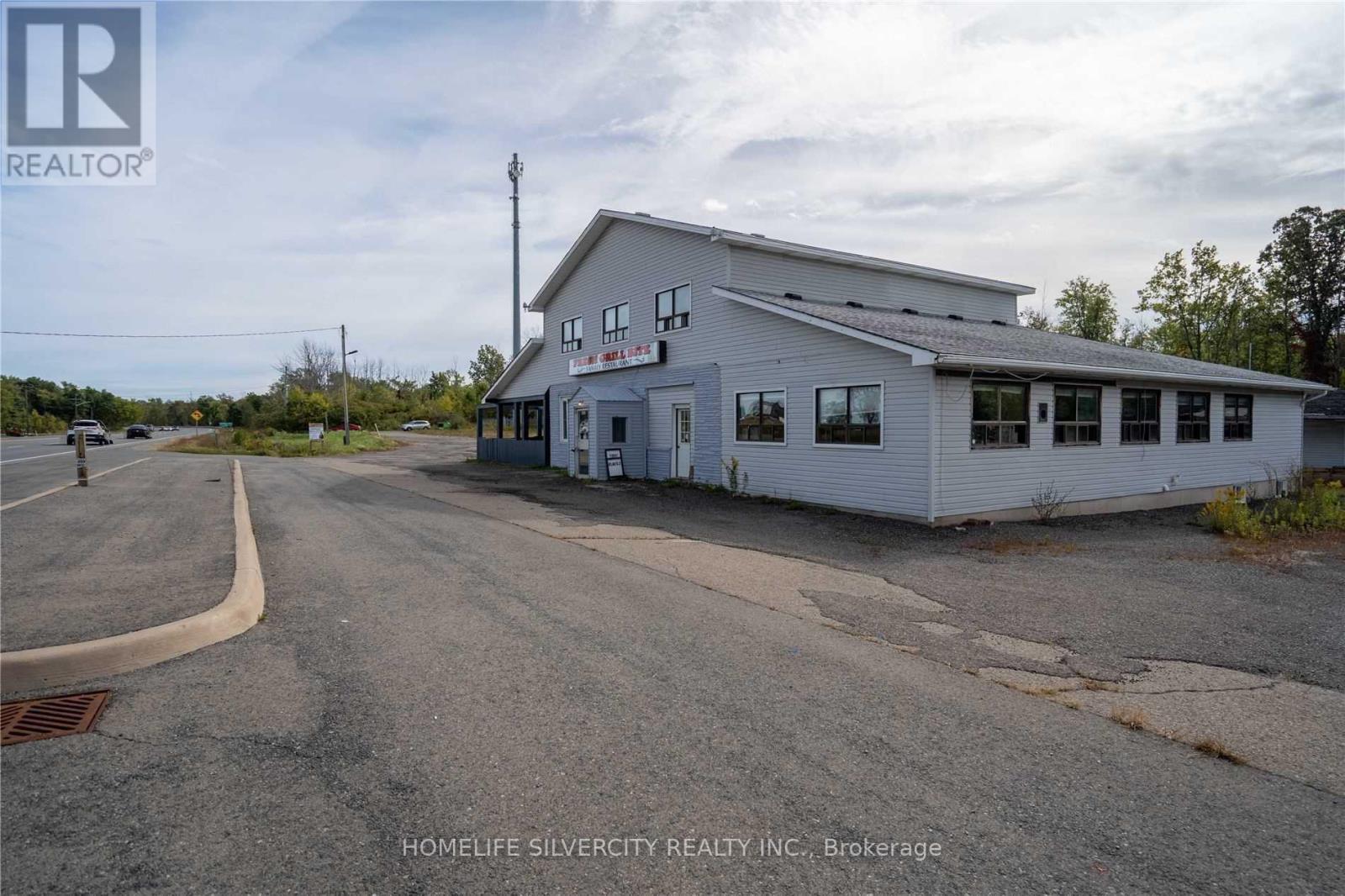 5801 Hwy 3 Freeway, Port Colborne (Sherkston), Ontario  L0S 1R0 - Photo 9 - X12912528