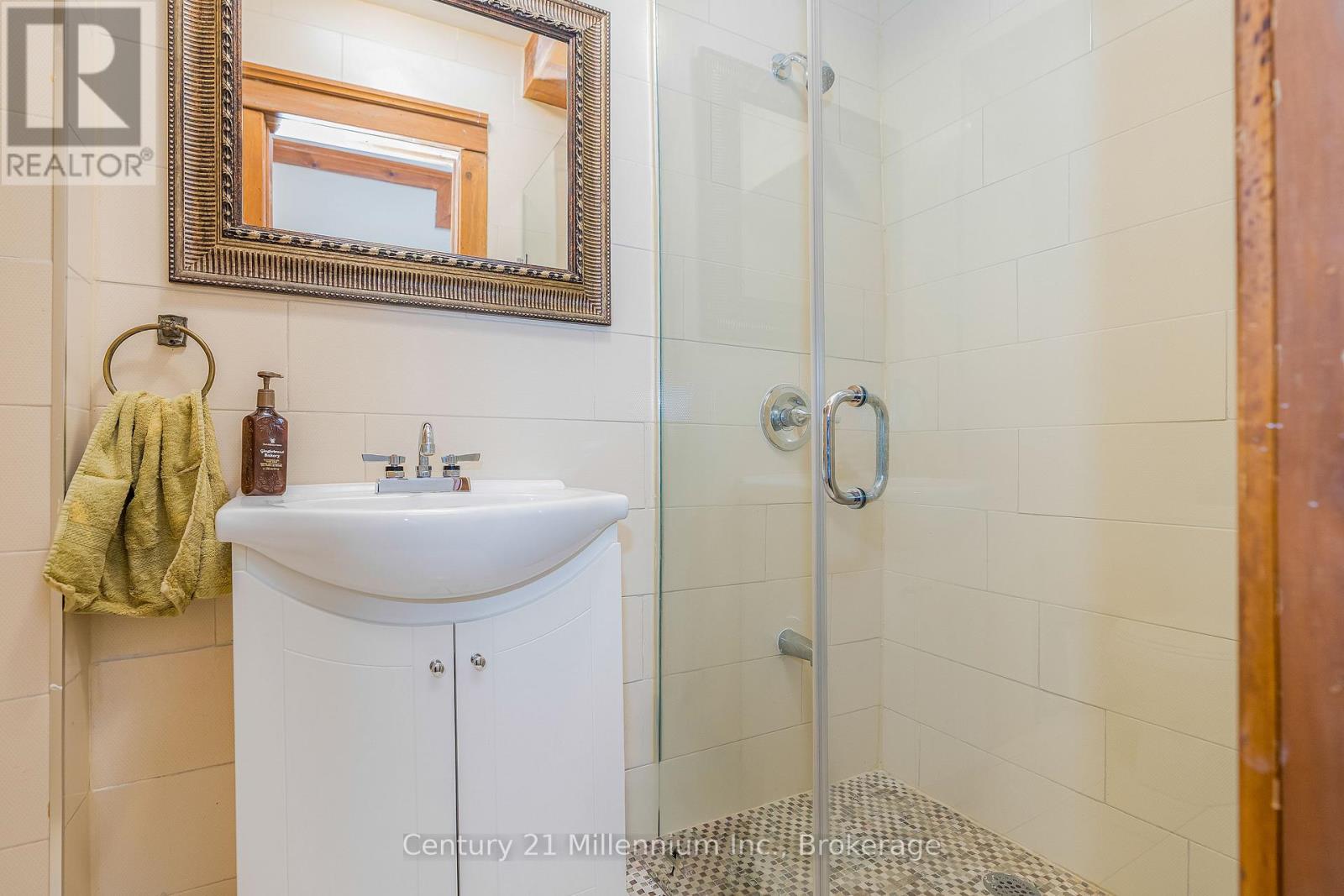 1547 County 42 Road, Clearview, Ontario  L0M 1S0 - Photo 26 - S12911660