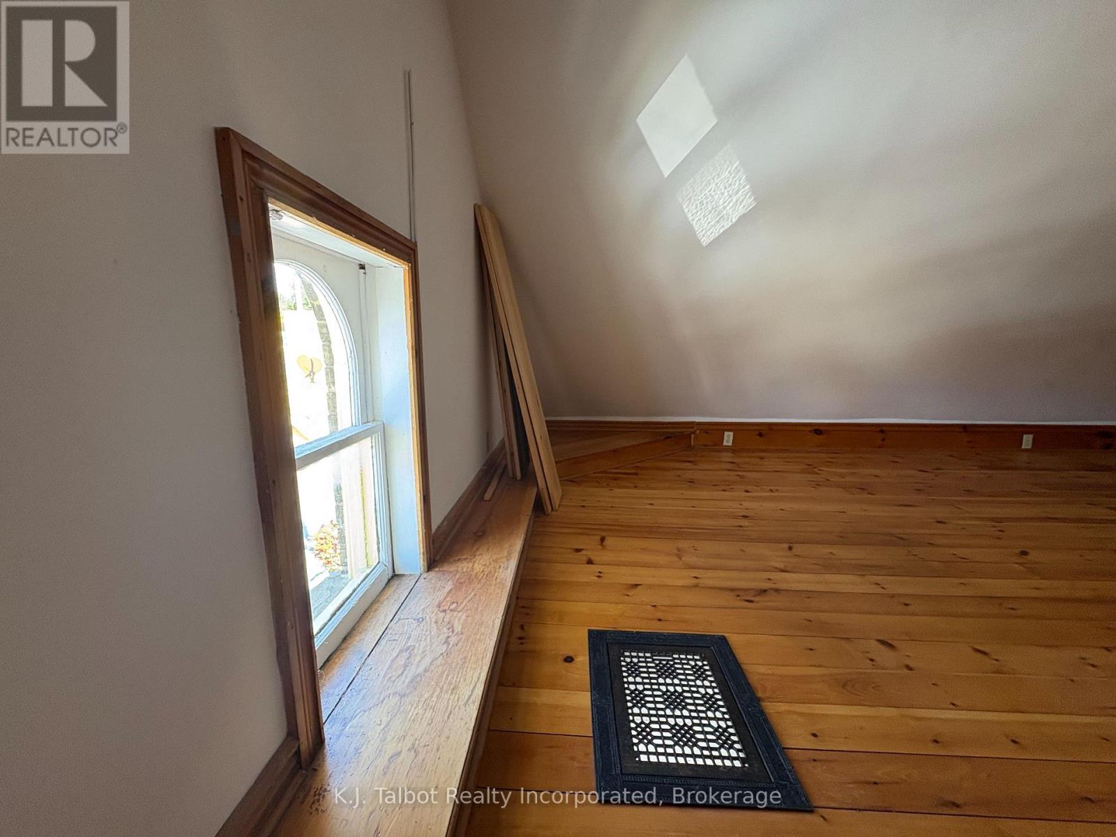 79 Albert Street, Central Huron, Ontario  N0M 1L0 - Photo 20 - X12459832