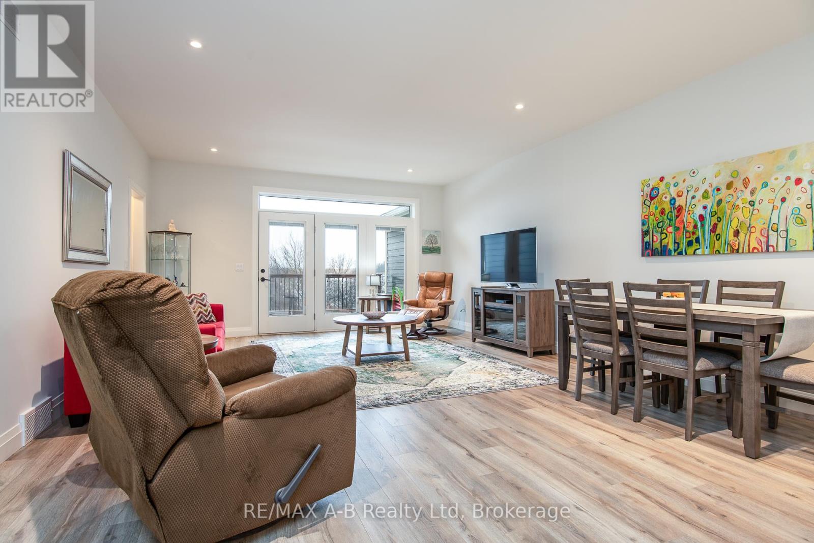 149 Ridgewood Crescent, St. Marys, Ontario  N4X 0B8 - Photo 12 - X12857192