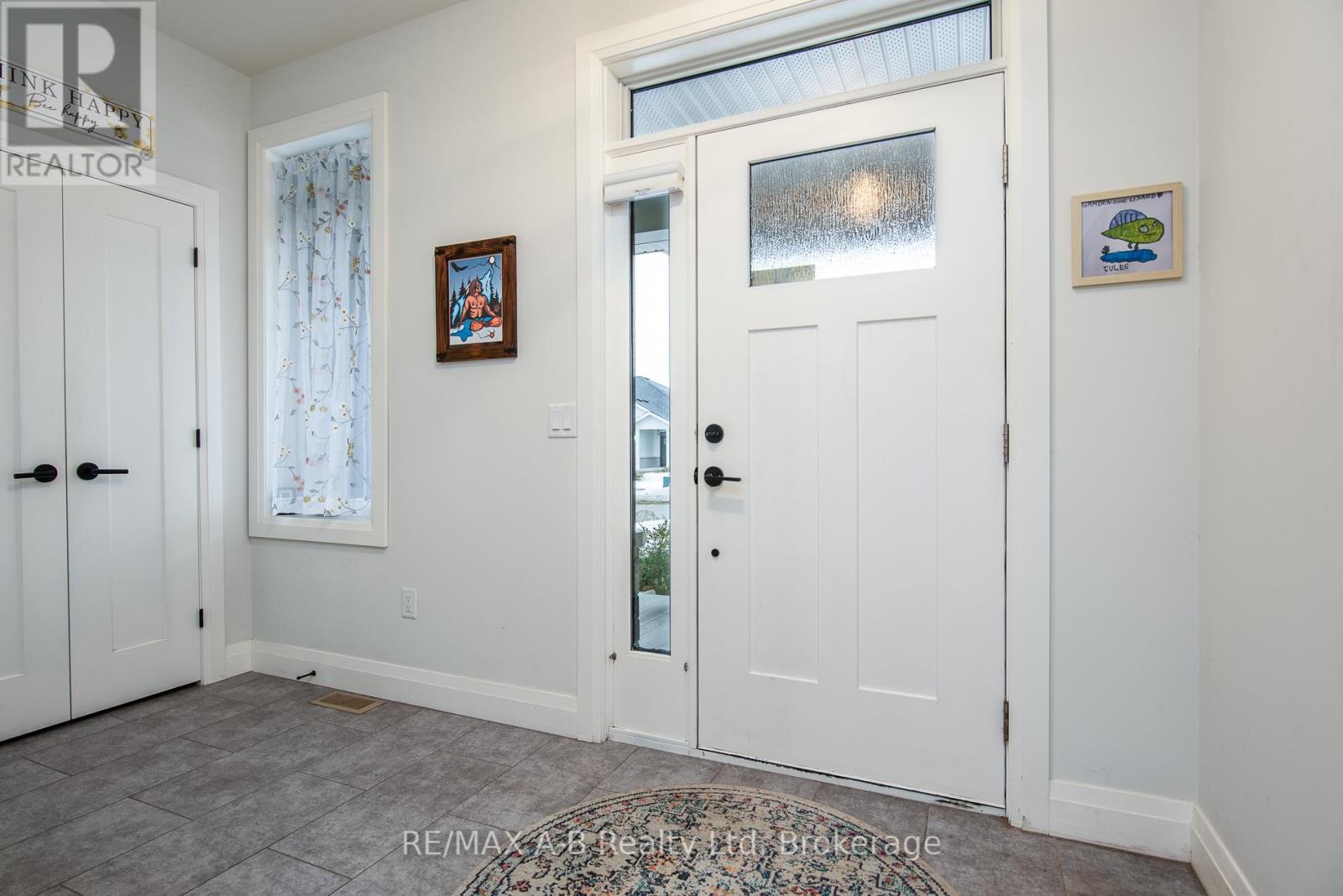 149 Ridgewood Crescent, St. Marys, Ontario  N4X 0B8 - Photo 10 - X12857192