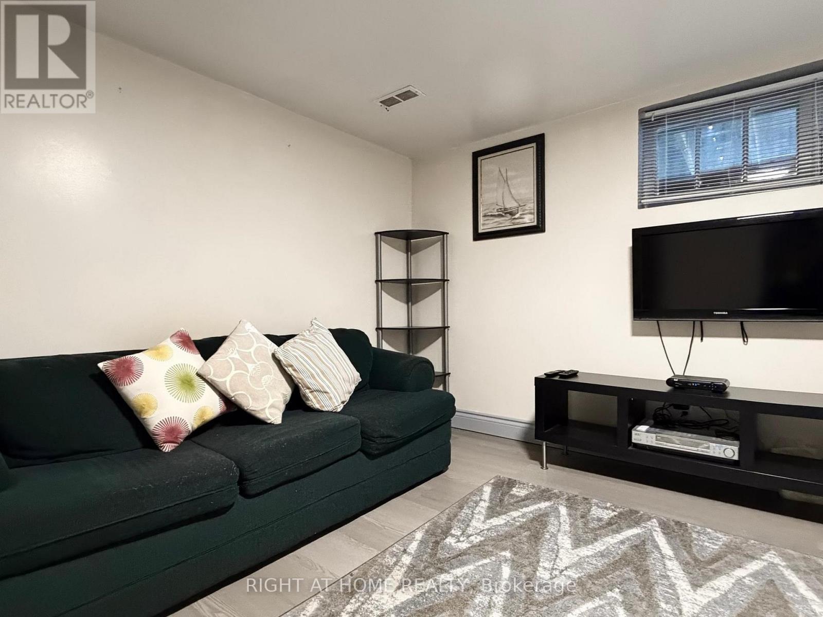 46 Glenshephard Drive, Toronto, Ontario  M1K 4N3 - Photo 39 - E12875172