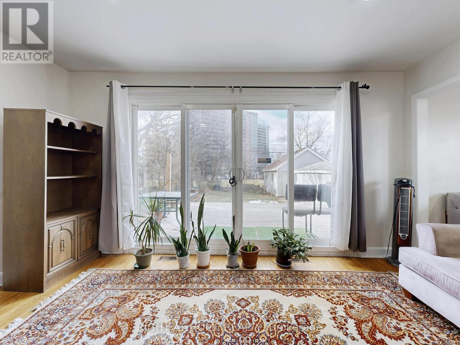 46 Glenshephard Drive, Toronto, Ontario  M1K 4N3 - Photo 12 - E12875172