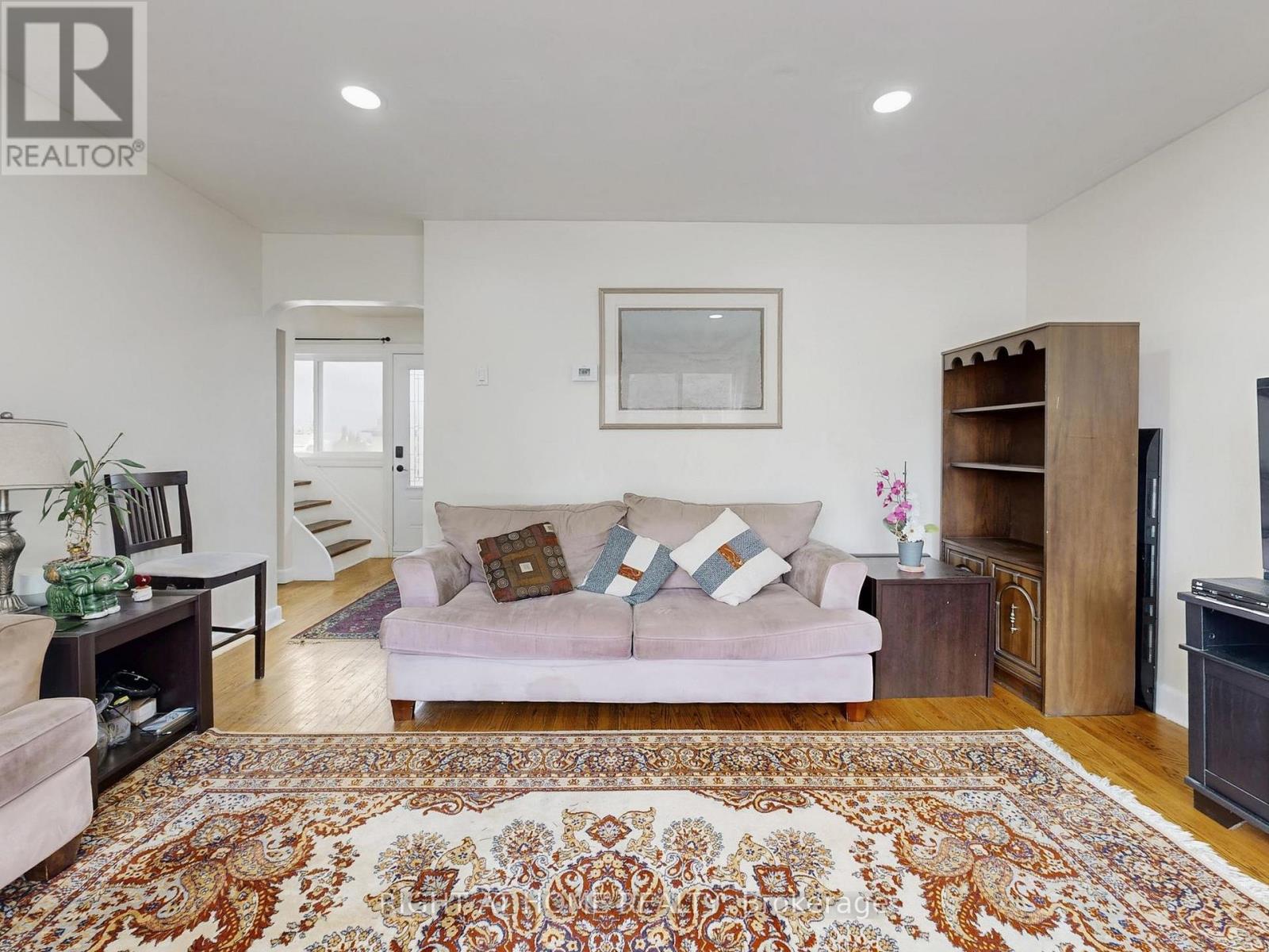 46 Glenshephard Drive, Toronto, Ontario  M1K 4N3 - Photo 14 - E12875172