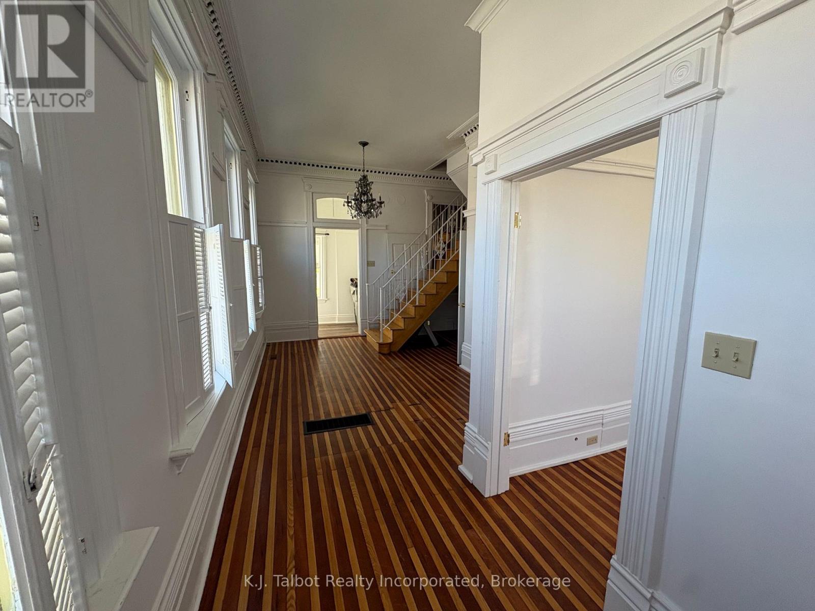 79 Albert Street, Central Huron, Ontario  N0M 1L0 - Photo 9 - X12459832