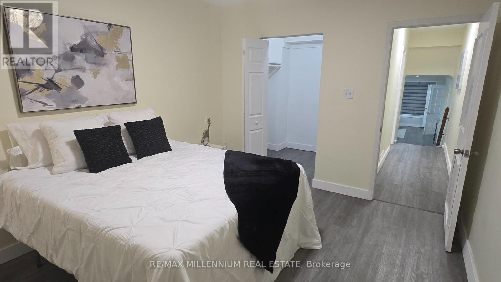 120 Duncanwoods Drive, Toronto, Ontario  M9L 2E1 - Photo 22 - W12769296