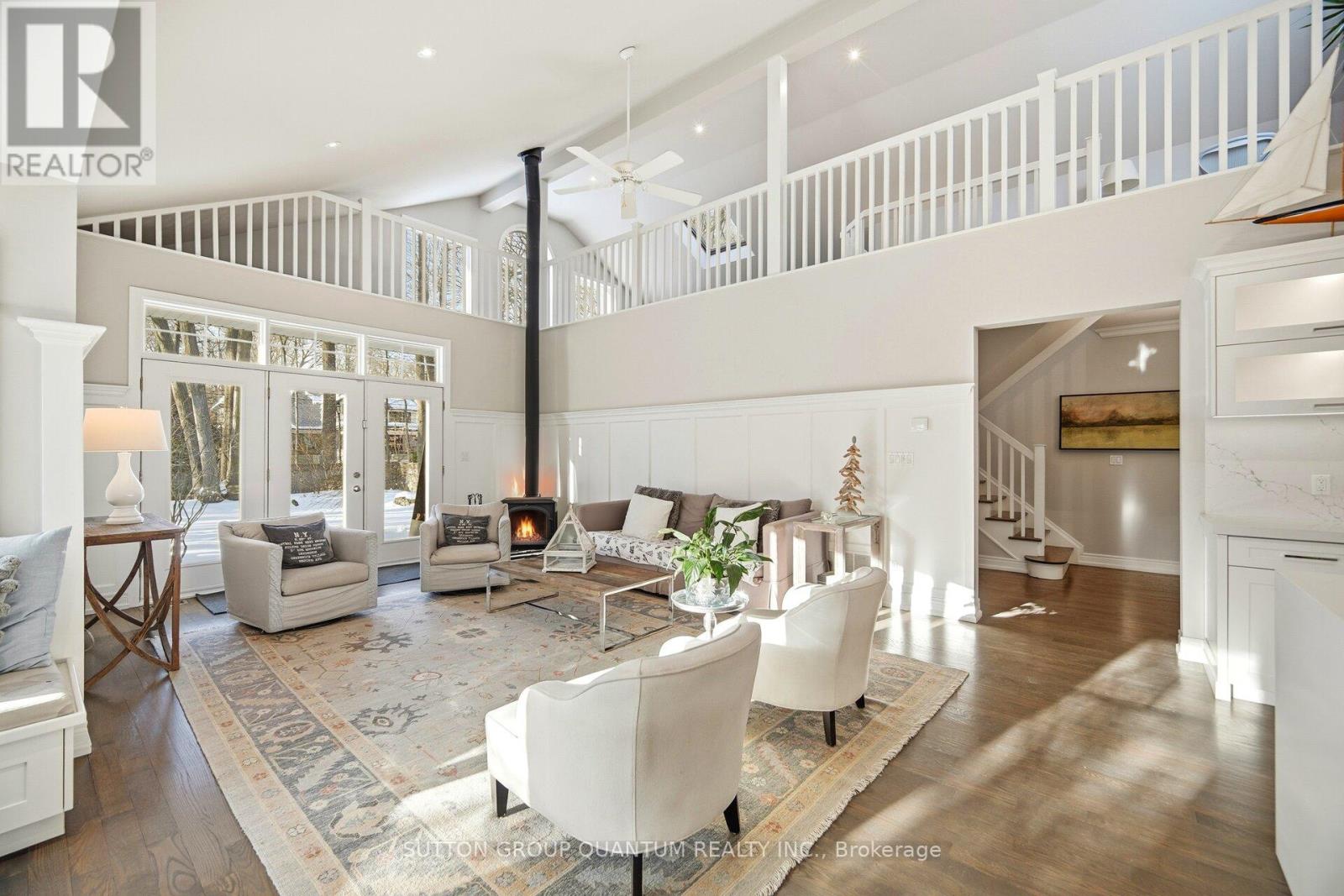 133 Mineola Road E, Mississauga, Ontario  L5G 2E7 - Photo 11 - W12783284