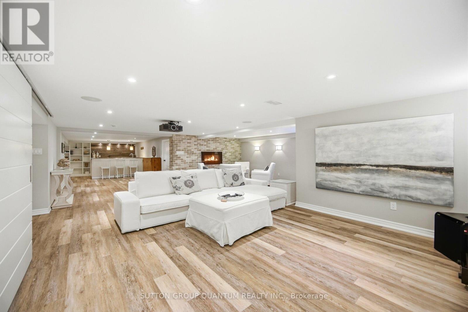 133 Mineola Road E, Mississauga, Ontario  L5G 2E7 - Photo 35 - W12783284